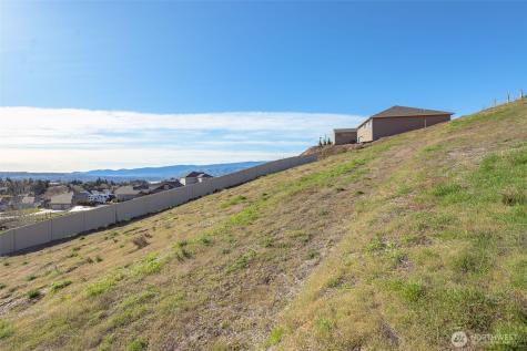 83 Sunny Meadows Loop Wenatchee WA 98801
