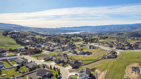 83 Sunny Meadows Loop Wenatchee WA 98801