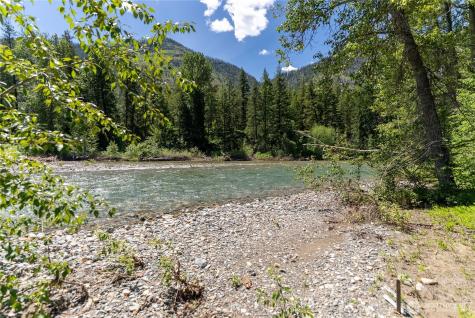 101 Cassel Way Mazama WA 98833