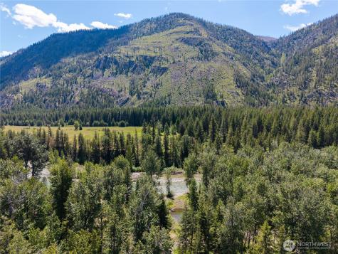 101 Cassel Way Mazama WA 98833