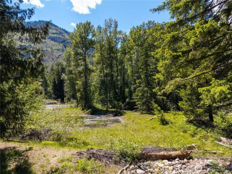 101 Cassel Way Mazama WA 98833