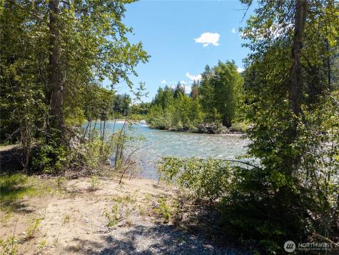 101 Cassel Way Mazama WA 98833