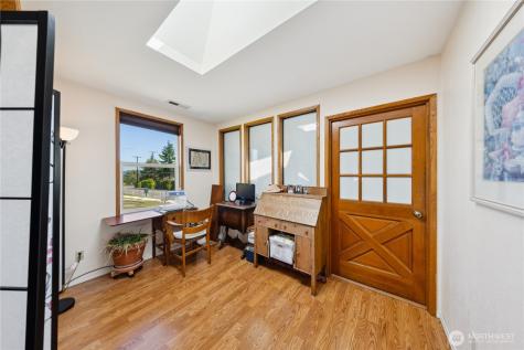 3704 Commercial Avenue Anacortes WA 98221