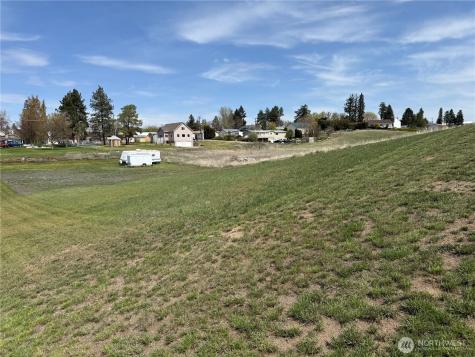 401 E Willow Street Waterville WA 98858
