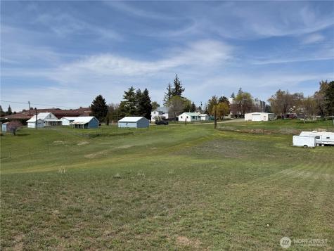 401 E Willow Street Waterville WA 98858