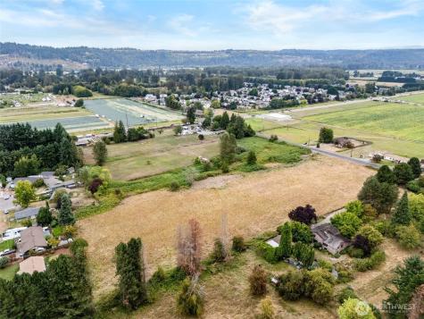 14721 Pioneer Way E Puyallup WA 98372