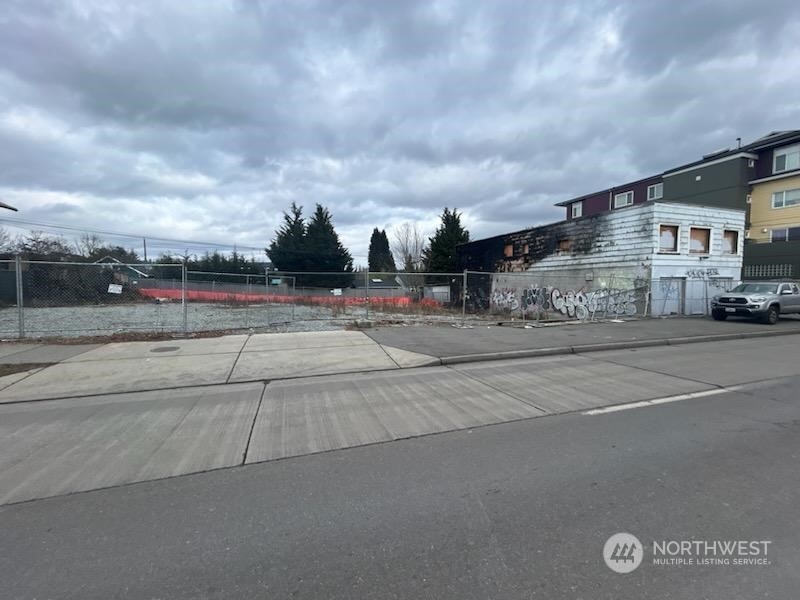 326 NW 85th Street Seattle WA 98117