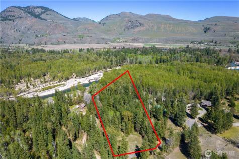 19 Green Road Winthrop WA 98862