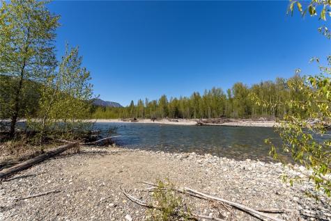 19 Green Road Winthrop WA 98862