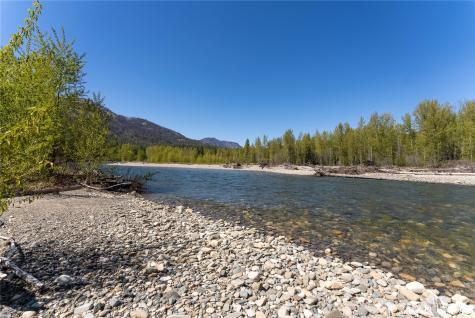 19 Green Road Winthrop WA 98862