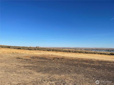 58 Banks Lake View Road Coulee City WA 99115