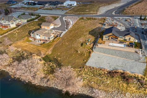 23 N Shore Drive Orondo WA 98843