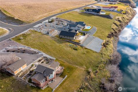 23 N Shore Drive Orondo WA 98843