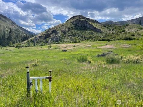 2 Lot 2 Black Canyon Road Pateros WA 98846