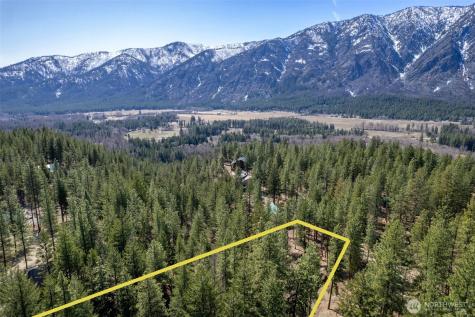 94 Homestead Road Winthrop WA 98862