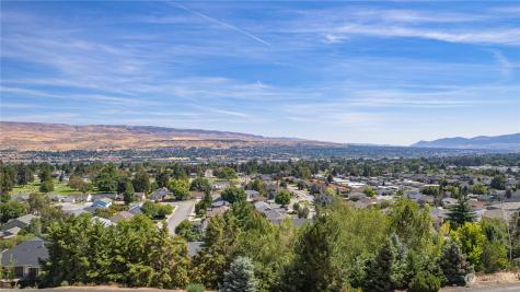 1837 Broadway Place Wenatchee WA 98801