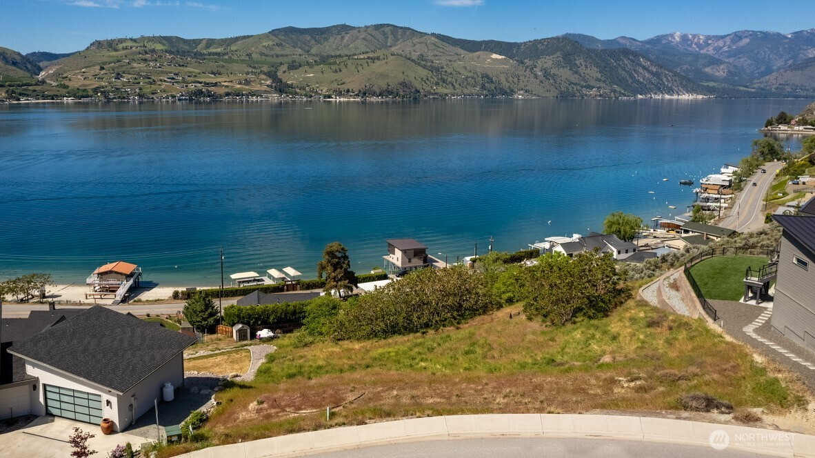 209 Apple Avenue Chelan WA 98816