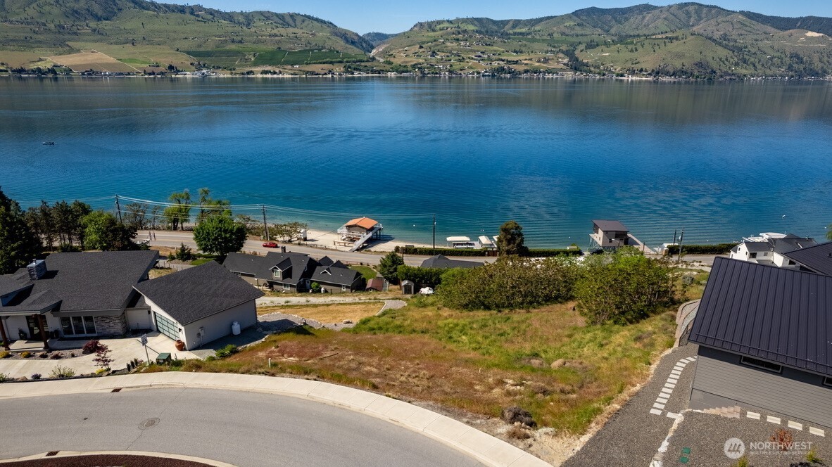 209 Apple Avenue Chelan WA 98816