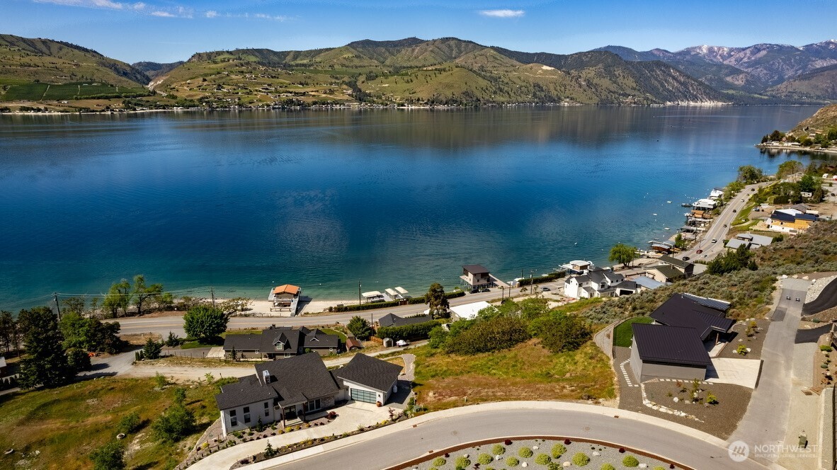 209 Apple Avenue Chelan WA 98816