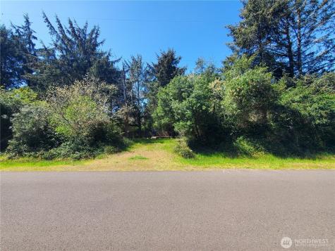 333 Mizzen Street NW Ocean Shores WA 98569
