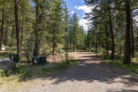 6 Homestead Road Winthrop WA 98862