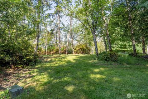 910 E Madrona Boulevard NW Lakebay WA 98349