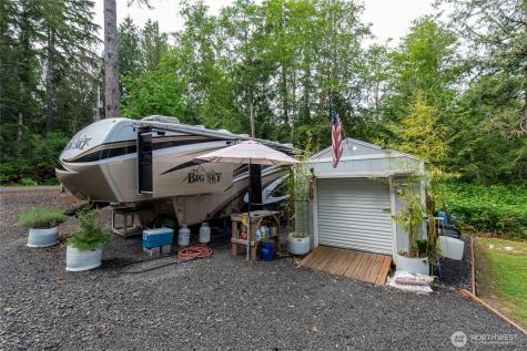 151 E Hillside Drive Belfair WA 98528