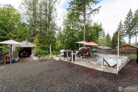 151 E Hillside Drive Belfair WA 98528