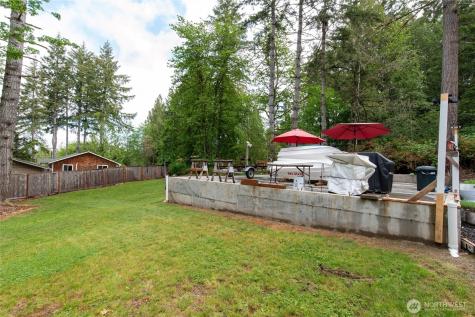 151 E Hillside Drive Belfair WA 98528