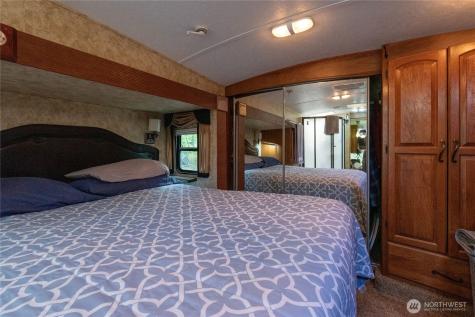 151 E Hillside Drive Belfair WA 98528