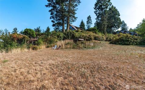 5688 NE Twin Spits Road Hansville WA 98340