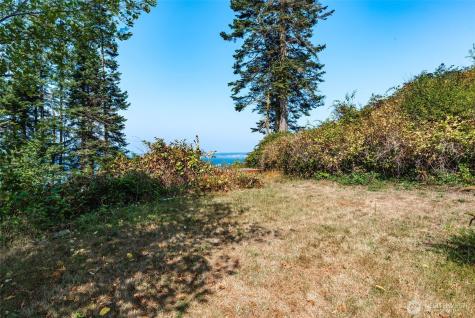 5688 NE Twin Spits Road Hansville WA 98340