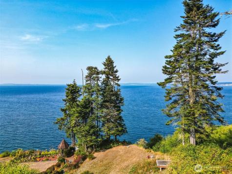 5688 NE Twin Spits Road Hansville WA 98340