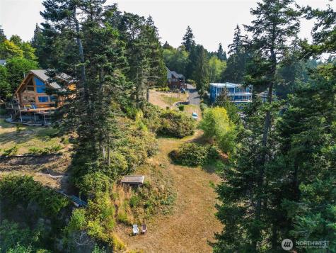 5688 NE Twin Spits Road Hansville WA 98340