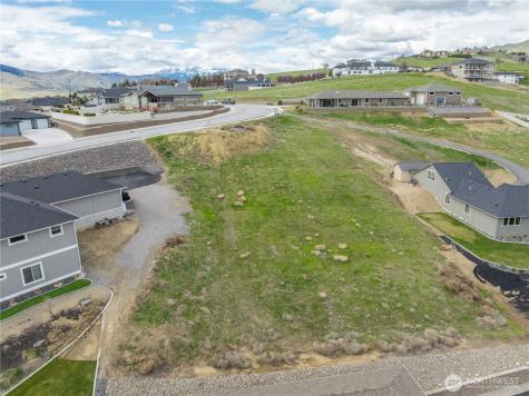 870 Autumn Crest Drive Wenatchee WA 98801