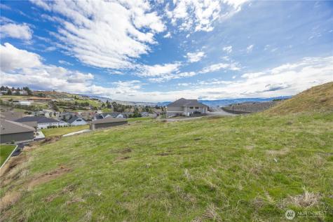 870 Autumn Crest Drive Wenatchee WA 98801