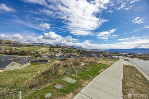 870 Autumn Crest Drive Wenatchee WA 98801