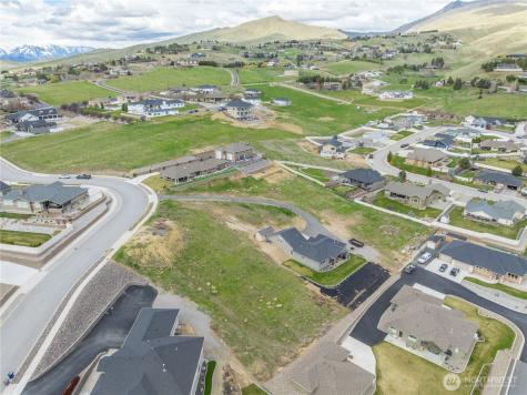 870 Autumn Crest Drive Wenatchee WA 98801