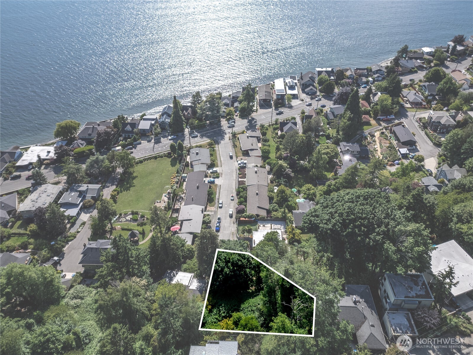 5400 SW Beach Drive Terrace Seattle WA 98116