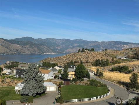 211 Pinnacle Place Chelan WA 98816
