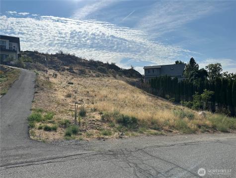 211 Pinnacle Place Chelan WA 98816