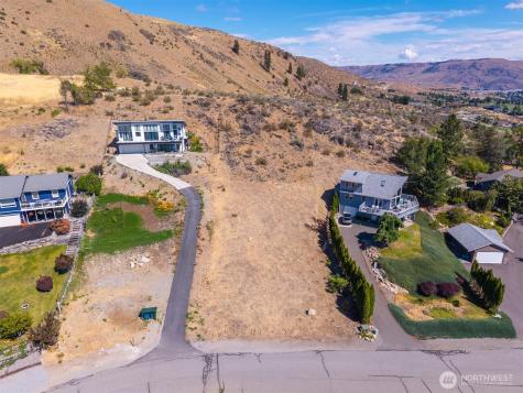 211 Pinnacle Place Chelan WA 98816