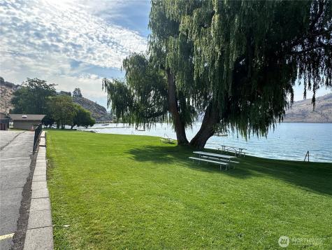 211 Pinnacle Place Chelan WA 98816