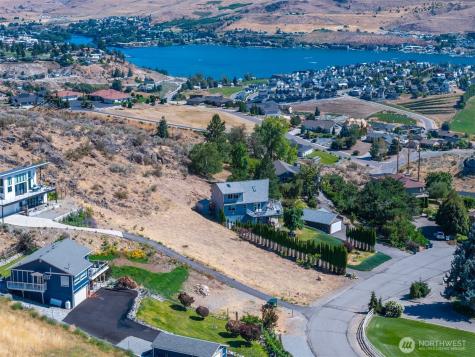 211 Pinnacle Place Chelan WA 98816