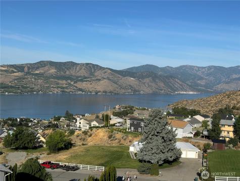 211 Pinnacle Place Chelan WA 98816
