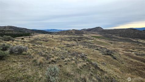 174 Round Up Road Oroville WA 98844