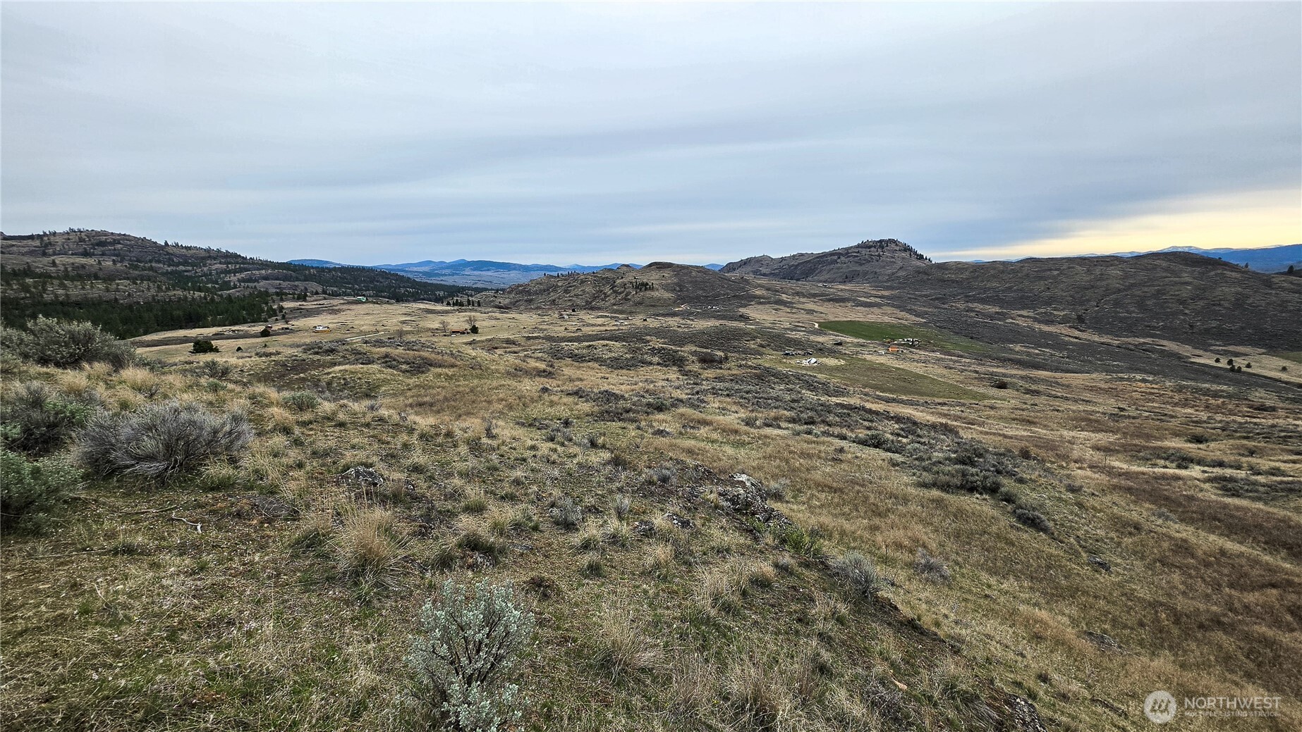 174 Round Up Road Oroville WA 98844