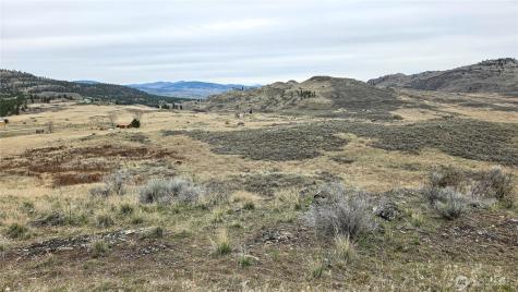 174 Round Up Road Oroville WA 98844