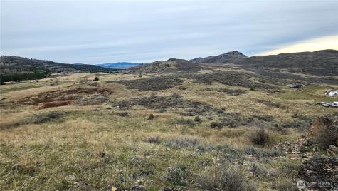 174 Round Up Road Oroville WA 98844