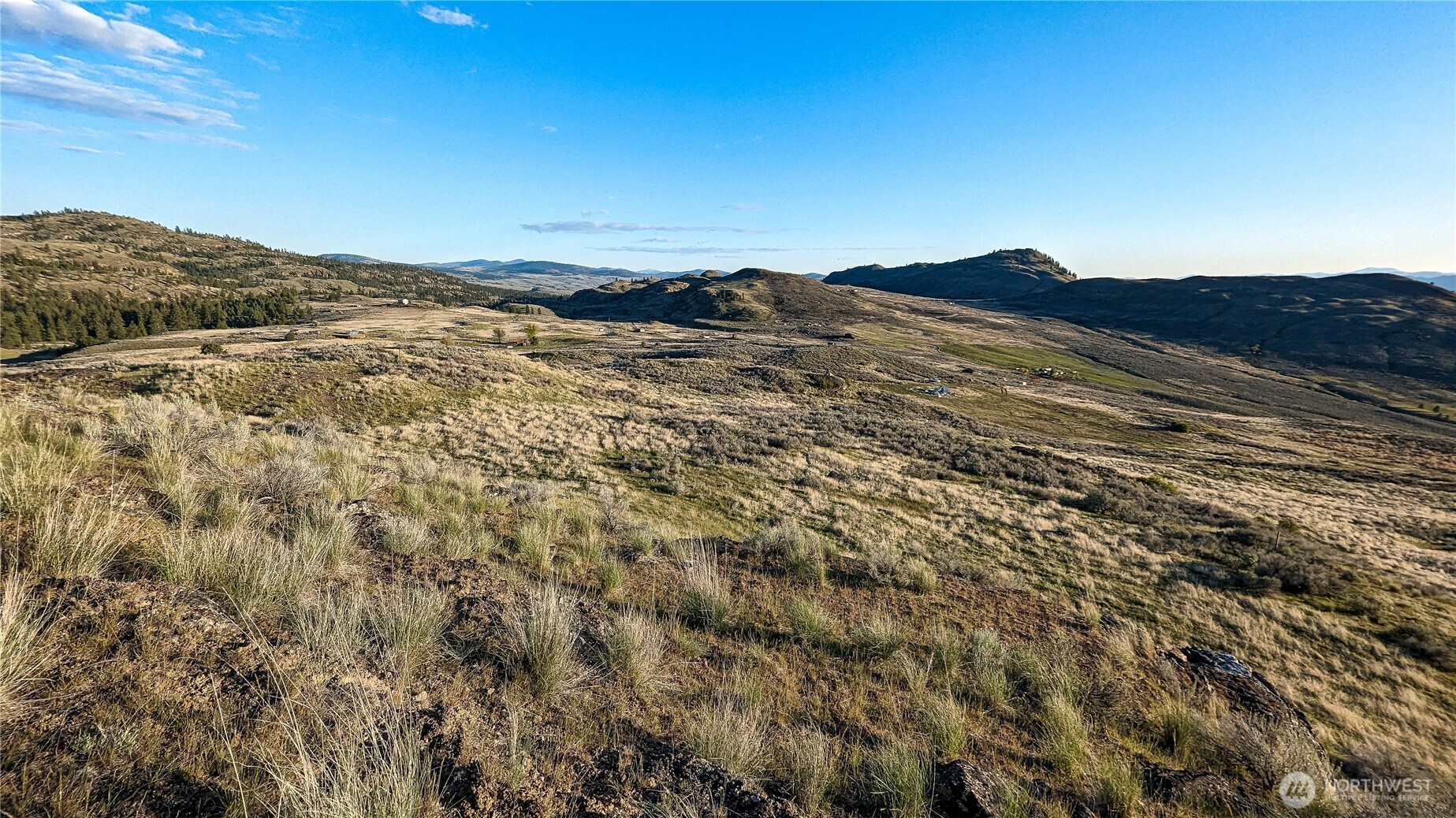 174 Round Up Road Oroville WA 98844